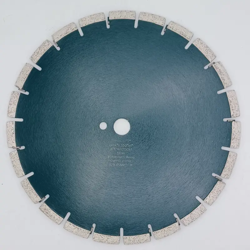 18-Inch Medium-Bond Asphalt Tuck Pointing Blade